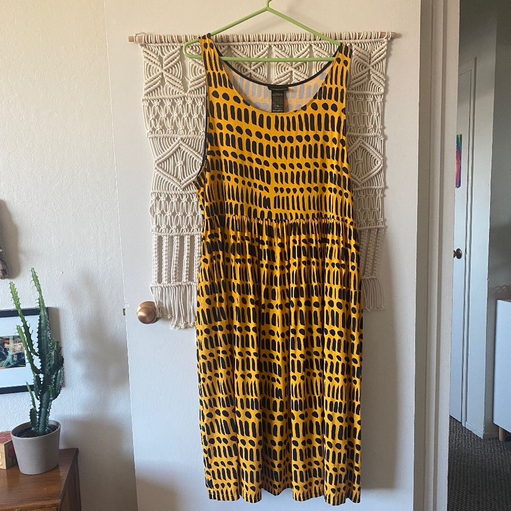 Nooworks Yellow and Black Geometric Midi Dress